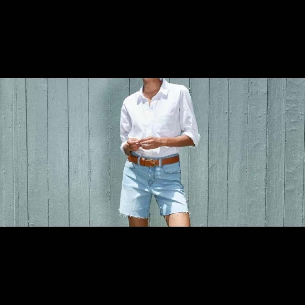 🎁White button down blouse